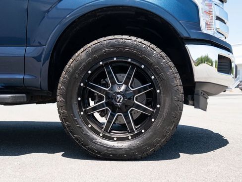 Used 2018 Ford F150 Lariat w/ Equipment Group 502A Luxury AWD/4WD image 17
