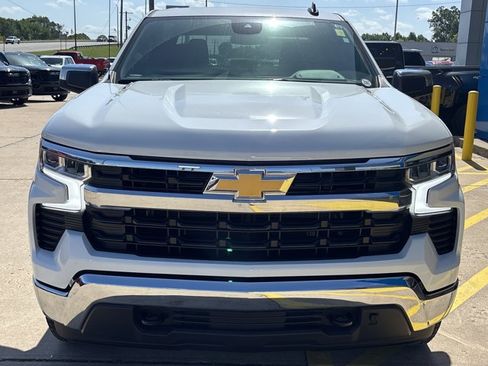 Used 2025 Chevrolet Silverado 1500 LT AWD/4WD image 10