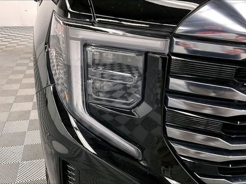 Used 2024 GMC Sierra 1500 AT4 w/ AT4 Preferred Package image 34