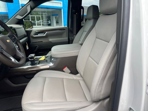 New 2025 Chevrolet Silverado 1500 LT w/ Z71 Off-Road Package image 18