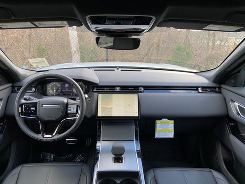 Certified 2024 Land Rover Range Rover Velar Dynamic SE image 18