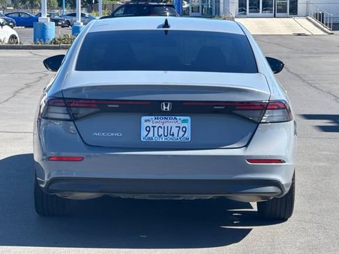 Used 2025 Honda Accord SE image 5