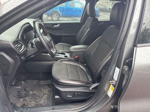 Used 2024 Ford Escape ST-Line w/ Tech Pack #1 FWD image 6