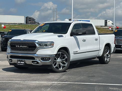 Used 2021 RAM 1500 Limited image 2