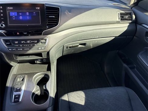 Used 2021 Honda Ridgeline Sport image 14