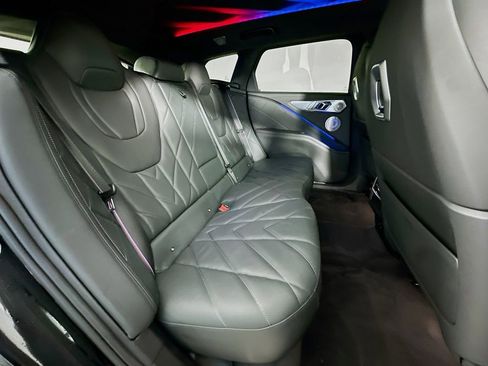 Certified 2023 BMW XM image 27