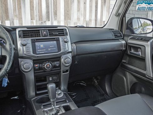 Used 2017 Toyota 4Runner SR5 Premium AWD/4WD image 17