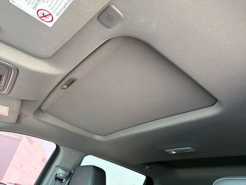 Used 2023 GMC Sierra 2500 Denali AWD/4WD image 15