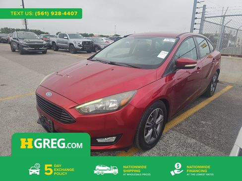 Used 2017 Ford Focus SE FWD image 1