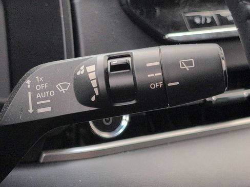 Used 2024 Mitsubishi Outlander SE AWD/4WD image 25