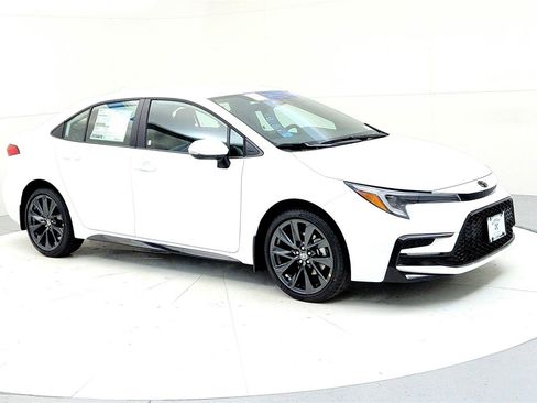New 2026 Toyota Corolla SE image 7