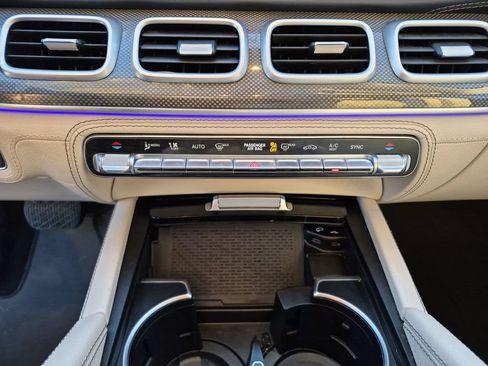 Used 2021 Mercedes-Benz GLE 450 4MATIC image 25
