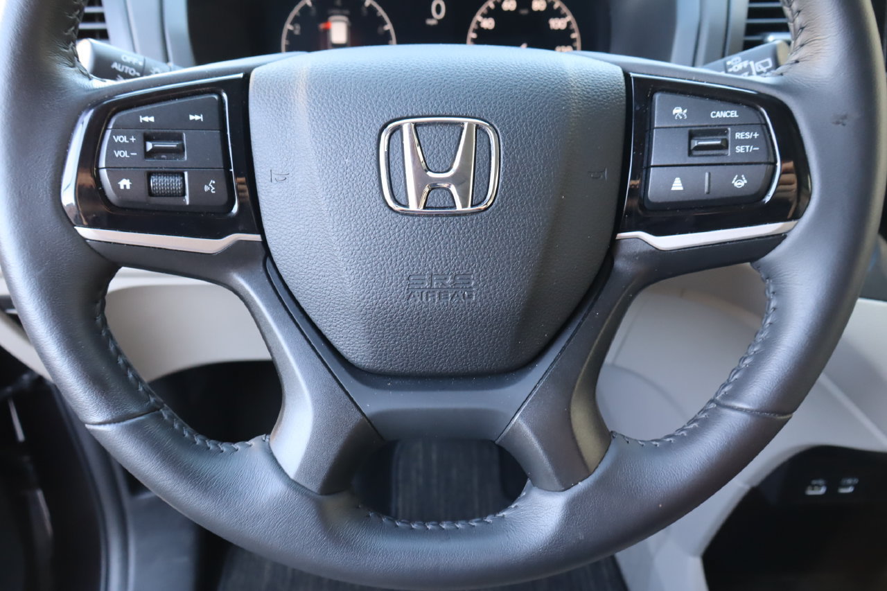 Used 2025 Honda Odyssey EX-L image 12