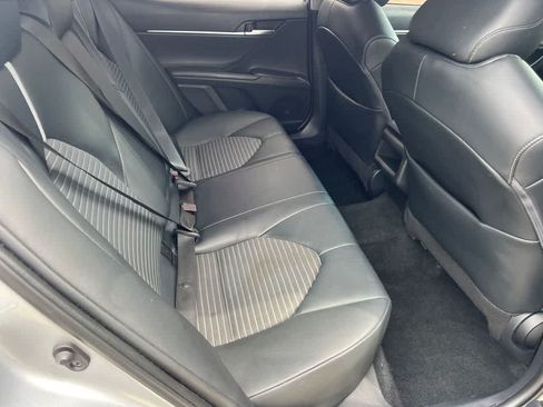 Used 2022 Toyota Camry SE FWD image 16