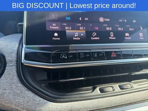 Used 2023 Jeep Compass Latitude AWD/4WD image 30