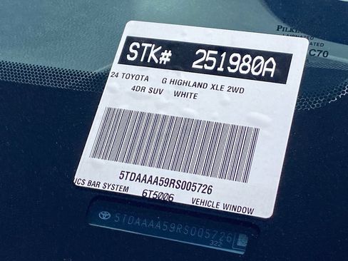 Certified 2024 Toyota Grand Highlander FWD image 39
