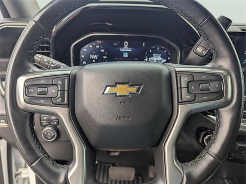 Used 2024 Chevrolet Silverado 2500 LTZ w/ LTZ Convenience Package image 20