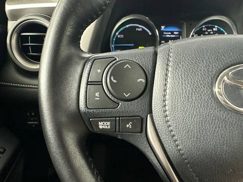 Used 2017 Toyota RAV4 XLE AWD/4WD image 15