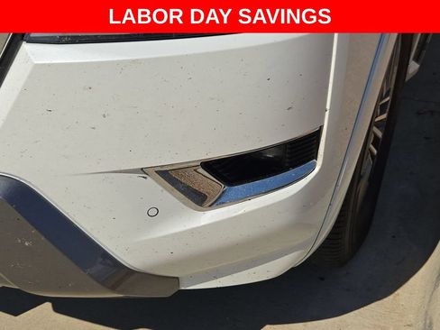 Used 2022 Nissan Armada SV w/ SV Appearance Package RWD image 17