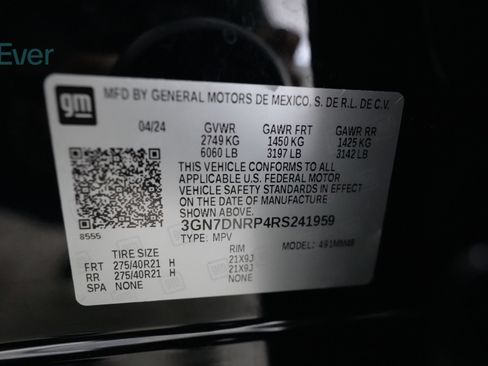 Used 2024 Chevrolet Equinox EV RS FWD image 25