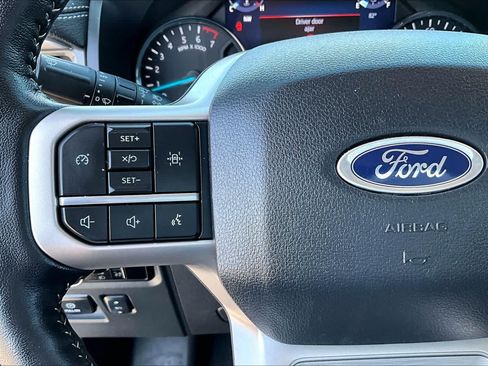 Used 2023 Ford Expedition XLT RWD image 22