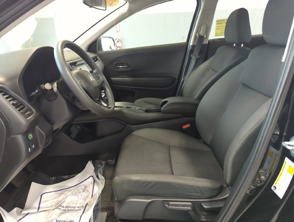 Used 2022 Honda HR-V LX image 15