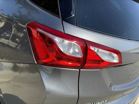 Used 2018 Chevrolet Equinox LT w/ Sun & Infotainment Package AWD/4WD image 28