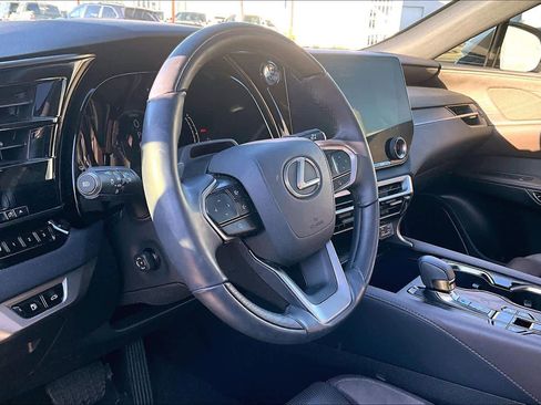 Used 2024 Lexus RX 450h Luxury image 17