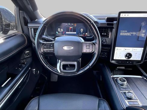 Certified 2023 Ford Expedition Platinum AWD/4WD image 6