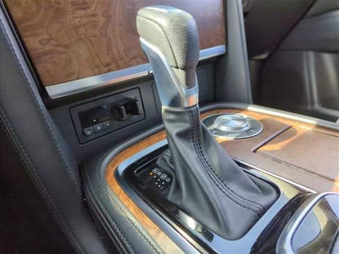 Used 2022 Nissan Armada SL w/ Captain's Chairs Package image 16