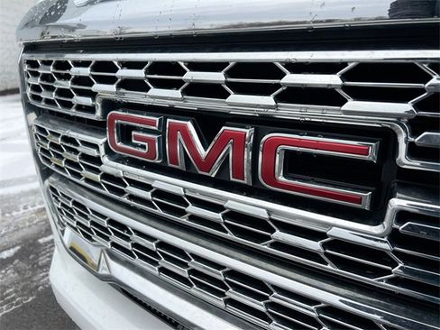 Used 2022 GMC Canyon Denali image 30