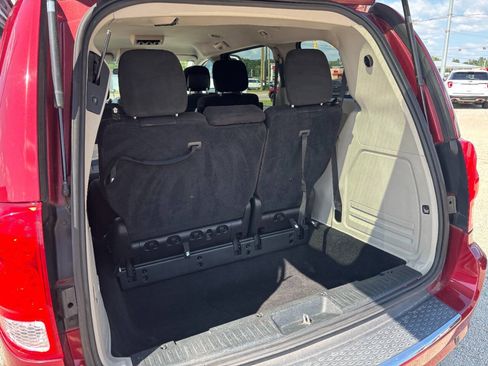 Used 2015 Dodge Grand Caravan SXT FWD image 14