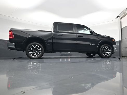 Used 2025 RAM 1500 Laramie AWD/4WD image 25