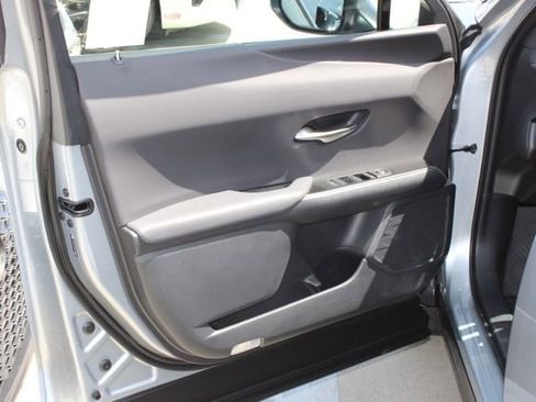 Used 2025 Lexus UX 300h FWD image 11