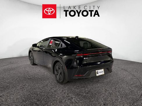 New 2026 Toyota Prius LE image 3