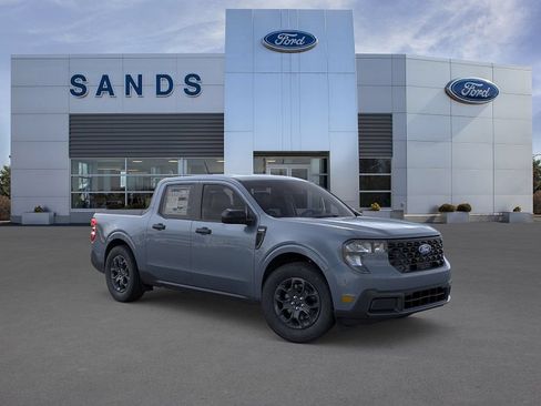 New 2026 Ford Maverick XLT w/ Equipment Group 301A AWD/4WD image 7
