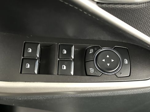 Used 2023 Ford Explorer XLT w/ Equipment Group 202A AWD/4WD image 21
