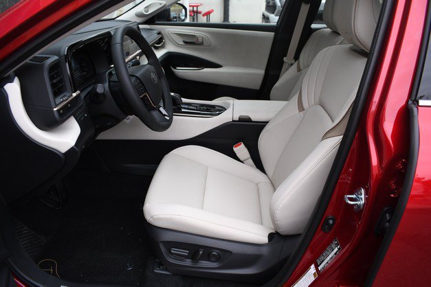 New 2026 Toyota Crown w/ Advanced Technology Package AWD/4WD image 7