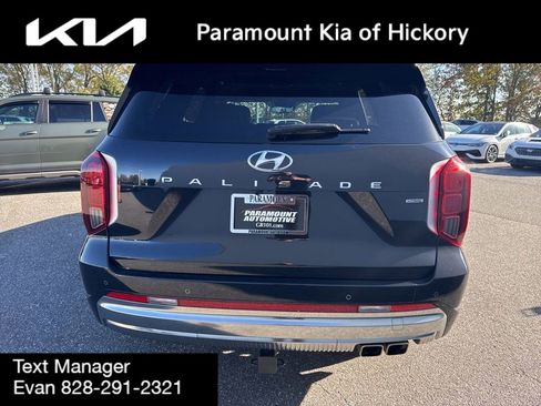 Used 2023 Hyundai Palisade Calligraphy image 7