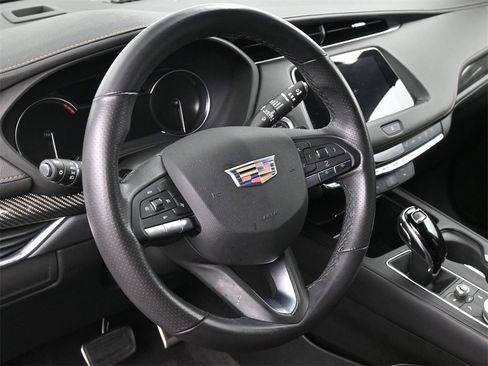Certified 2023 Cadillac XT4 Sport image 10