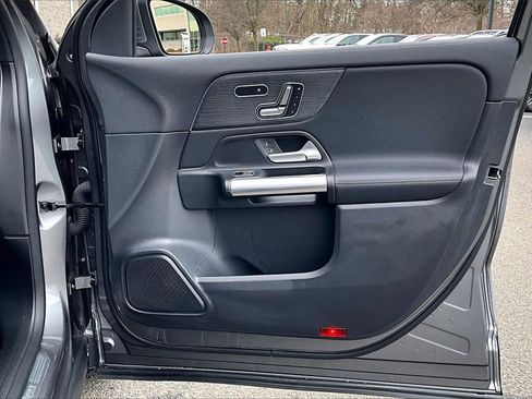 Certified 2023 Mercedes-Benz GLA 250 4MATIC image 19