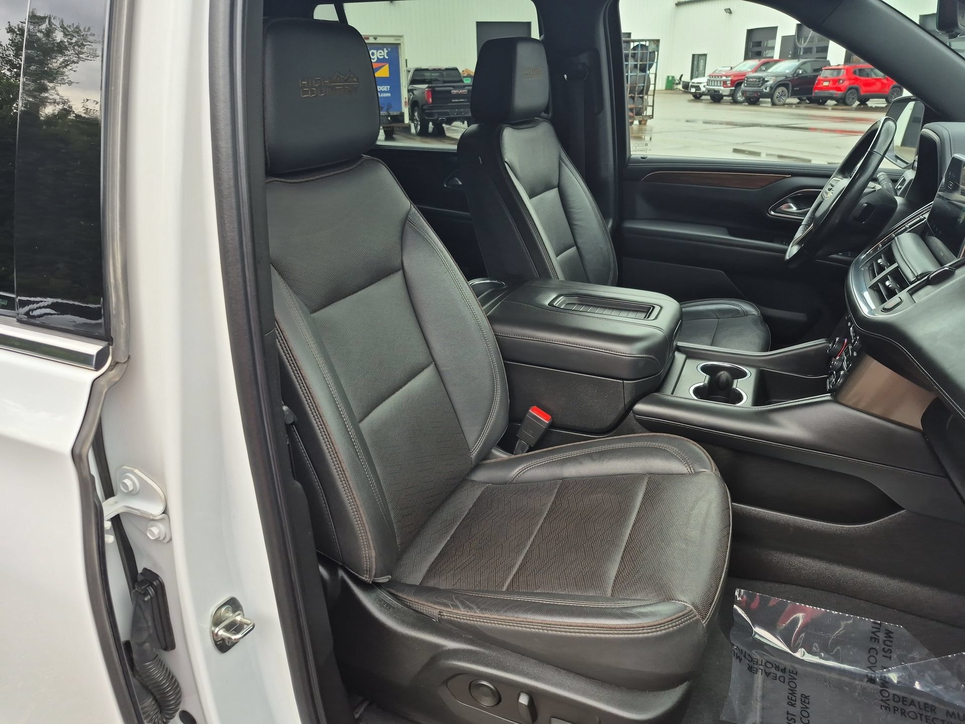Used 2023 Chevrolet Suburban High Country AWD/4WD image 29