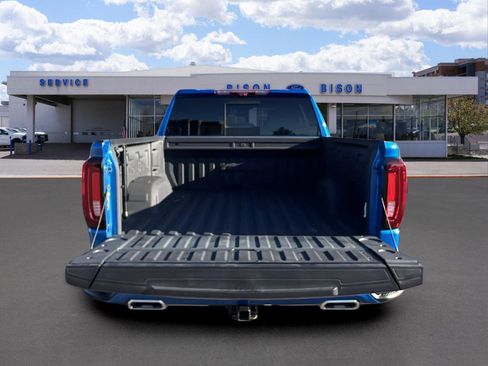 Used 2022 GMC Sierra 1500 AT4 w/ Technology Package image 13