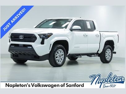 Used 2025 Toyota Tacoma SR5