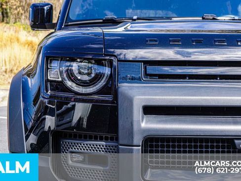 Used 2022 Land Rover Defender 110 S image 12