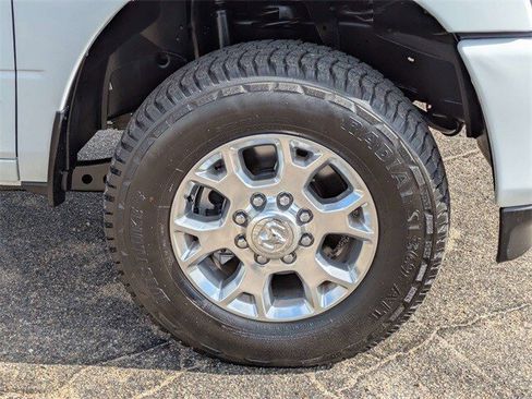 Used 2024 RAM 2500 Laramie image 11