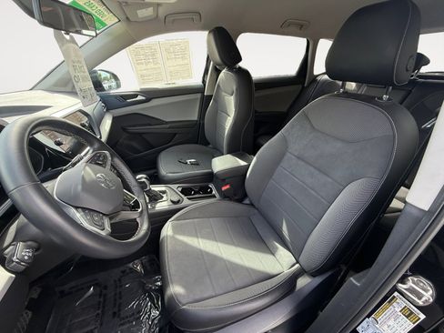 Used 2022 Volkswagen Taos SE w/ IQ.Drive SE Package AWD/4WD image 10