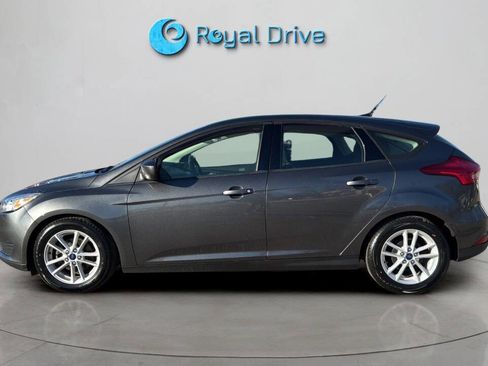 Used 2018 Ford Focus SE image 3