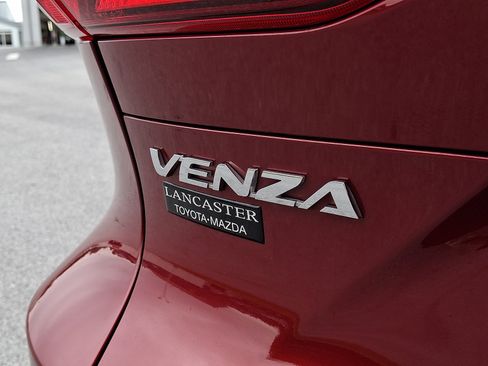 Certified 2023 Toyota Venza Limited AWD/4WD image 32