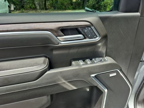 Used 2024 Chevrolet Silverado 1500 LTZ AWD/4WD image 16
